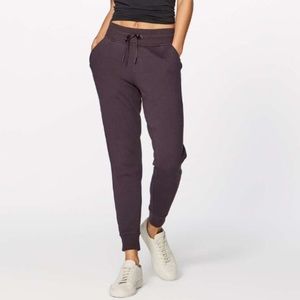 Lulu lemon joggers size 2